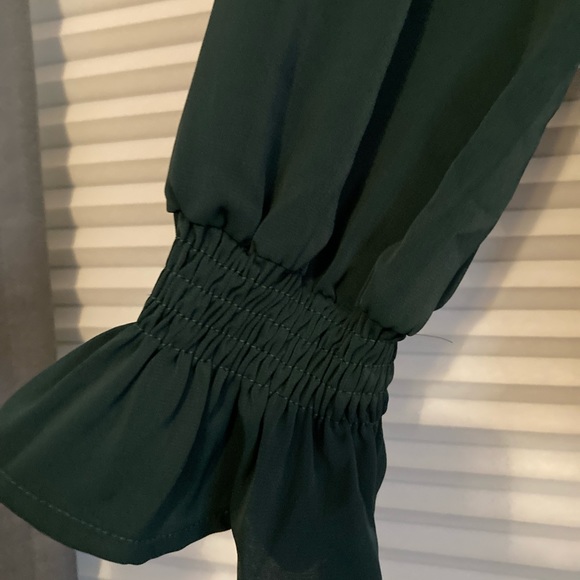 SHEIN Maternity Flounce Sleeve Keyhole Back Blouse - Picture 5 of 5